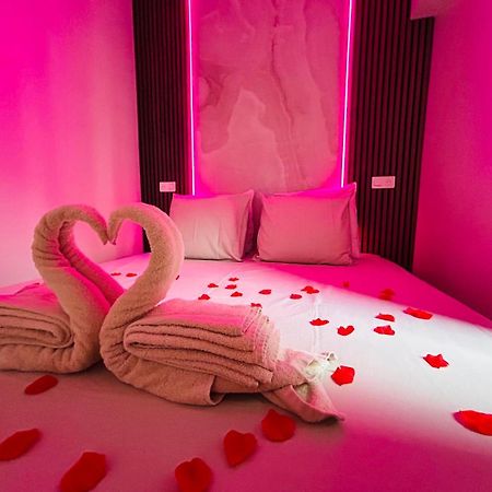 Intimate Escape - Seaside - Spa Bath - Wifi - Ac Nizza Exterior foto