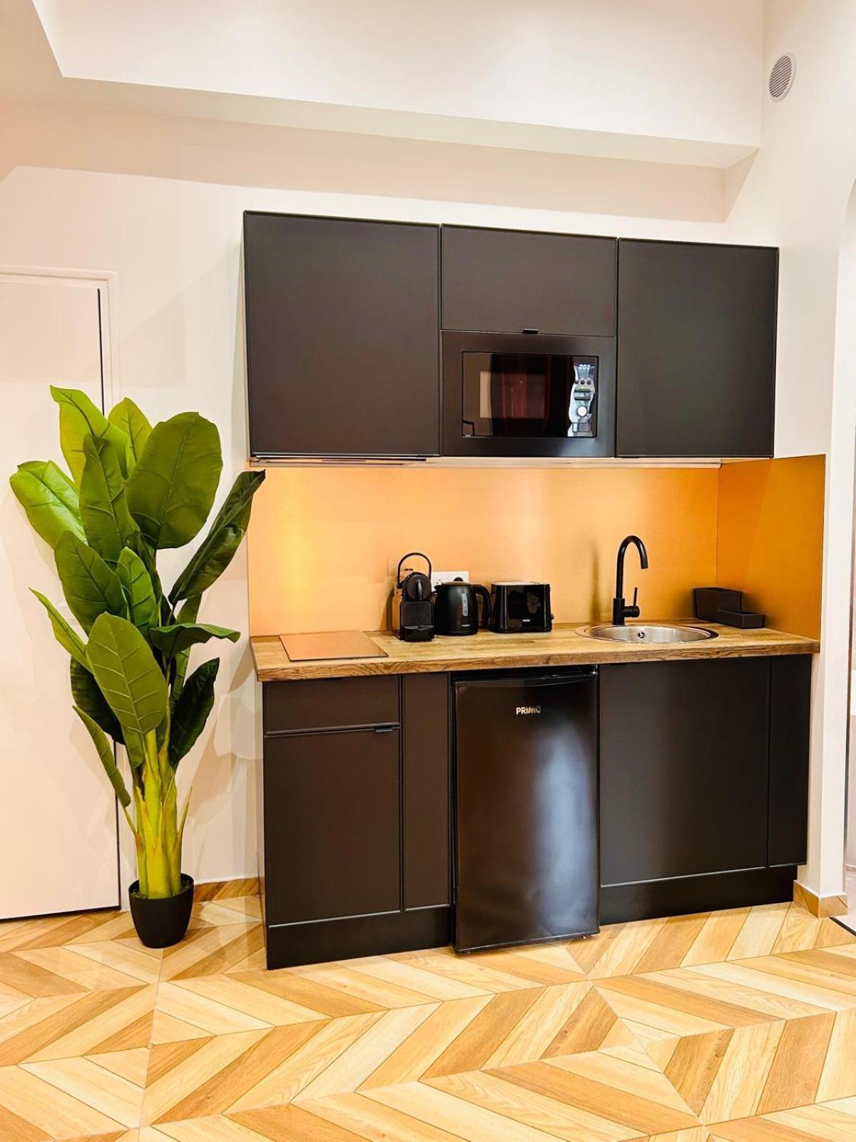 Intimate Escape - Seaside - Spa Bath - Wifi - Ac Nizza Exterior foto